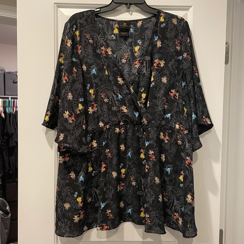 Torrid Cinderella flutter sleeve blouse size 22-24